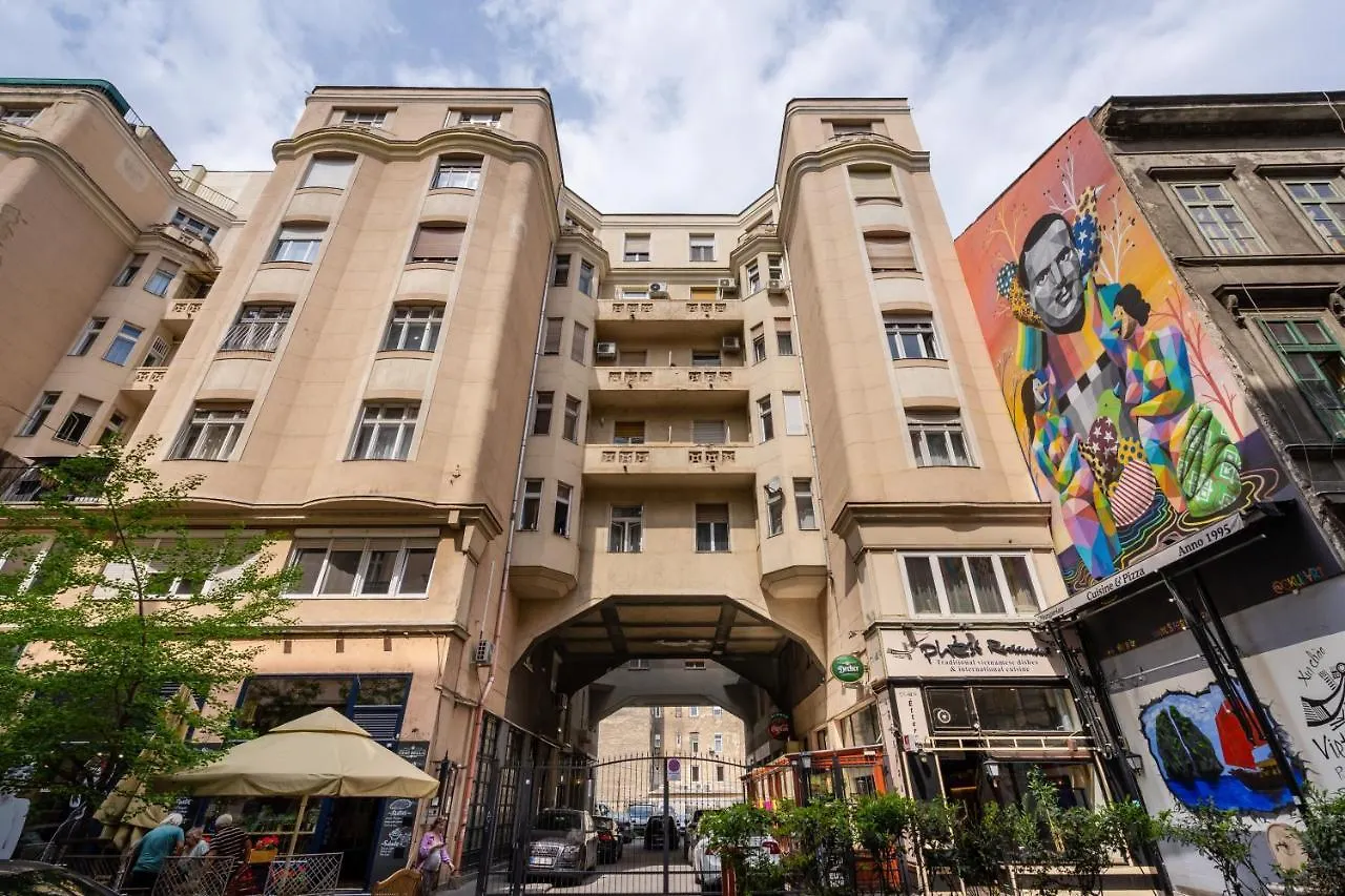 בודפשט Bpr Chic Gem In The Heart Of The City הונגריה